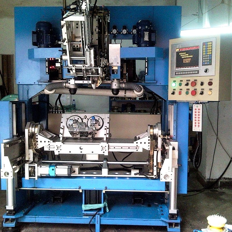 Yitong 2 Axis Automatic Brushes Filling Machine image33